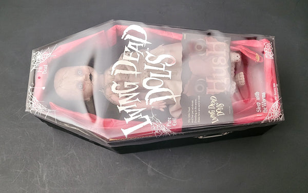 Living Dead Doll, Hush.