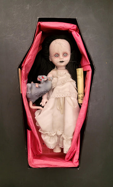 Living Dead Doll, Hush.