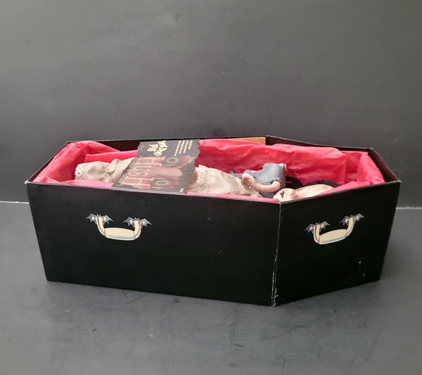 Living Dead Doll, Hush.